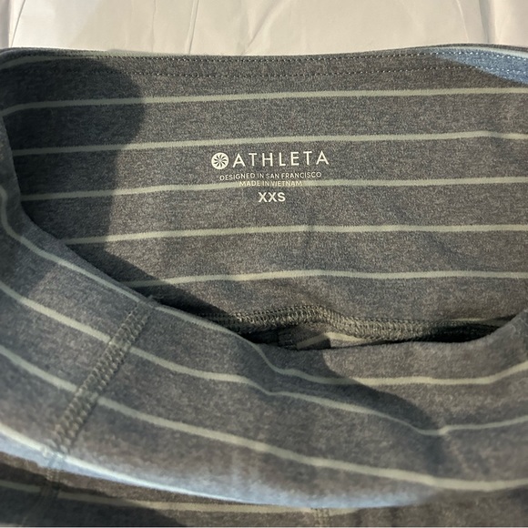 Athleta Salutation tight 7/8 grey stripe XXS - Picture 3 of 4